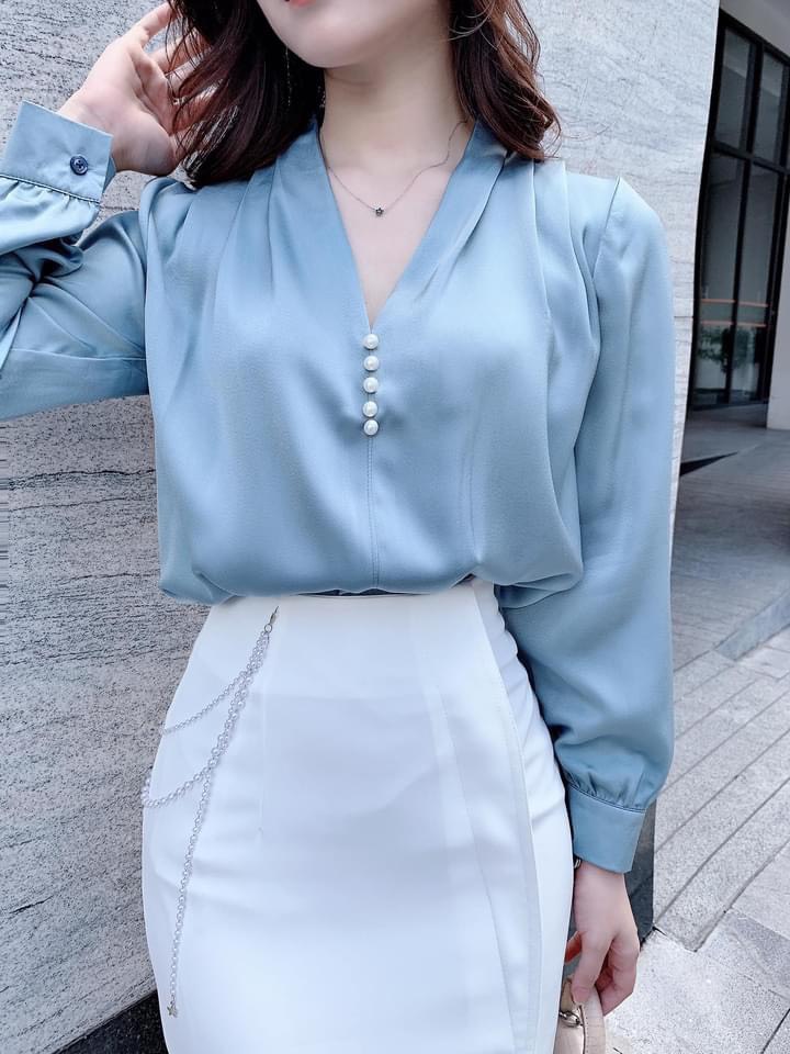 Áo Lụa Gu Cổ V Đính Ngọc P2.K11