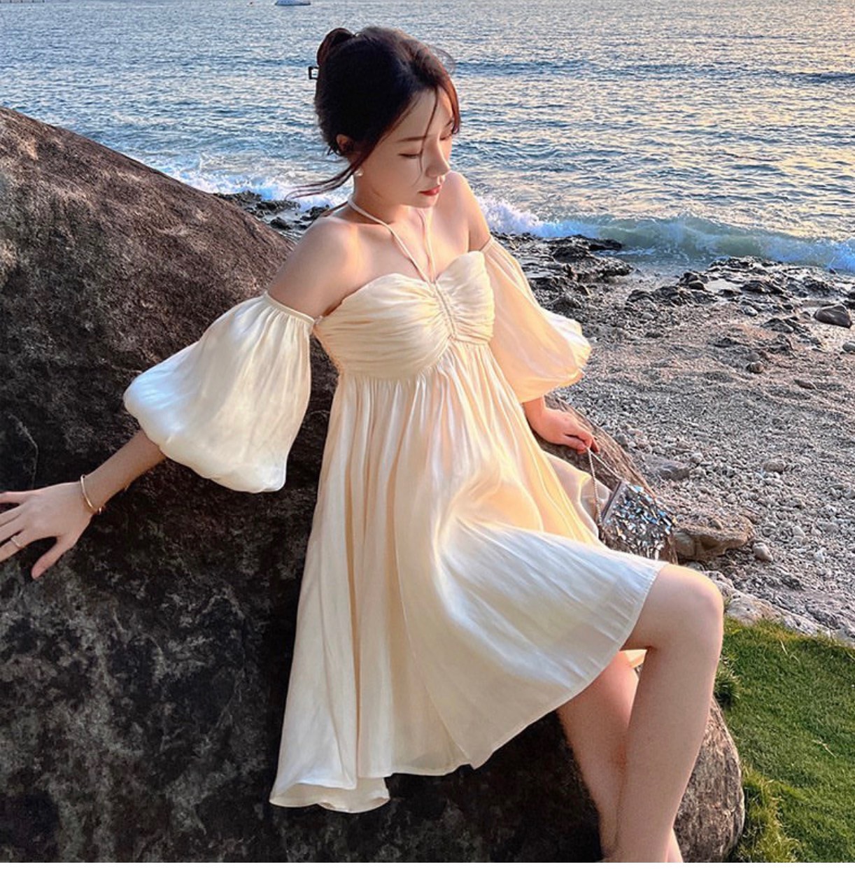 VÁY TIỂU THƯ TRỄ TAY 