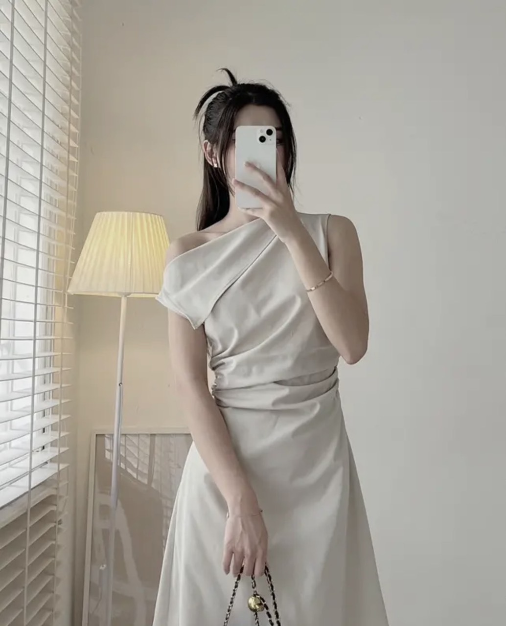 Váy dáng dài chéo vai xếp ly nhún eo chất thô mềm Vaydaicheovai057_P11K16