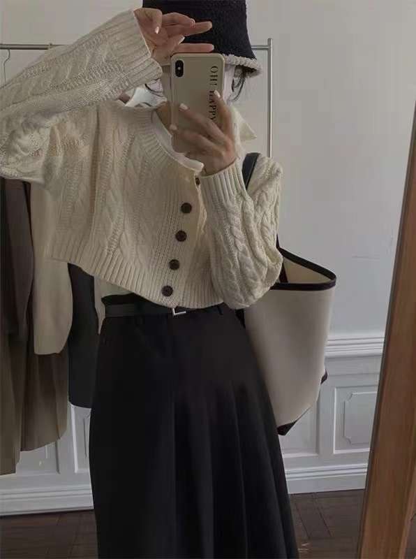 Áo khoác len croptop Aokhoaclencroptop_P1K8