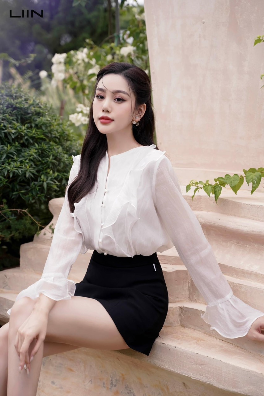 Áo sơ mi trắng cổ trụ bèo cúc ngọc Aobeocucngoc049 