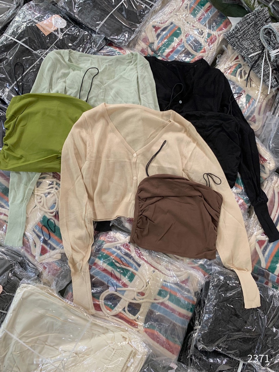 Set cardigan kèm quây Setcadigan