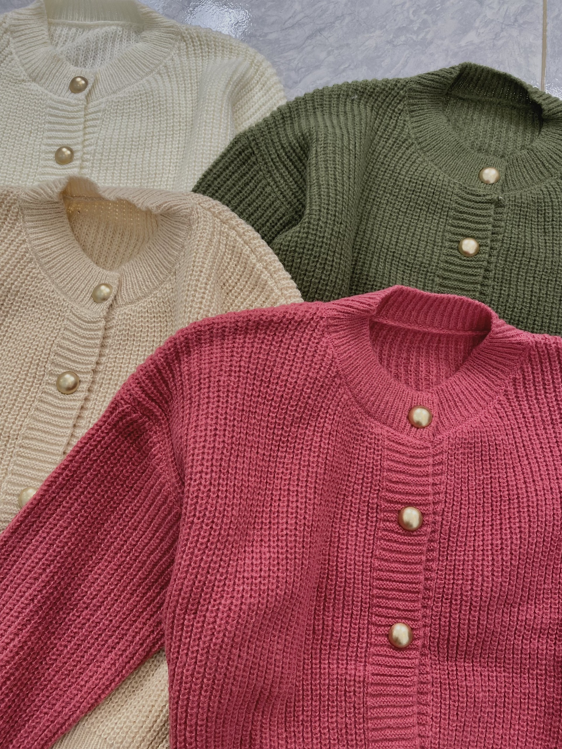 Cardigan có khuy  Cardigankhuyvang6655