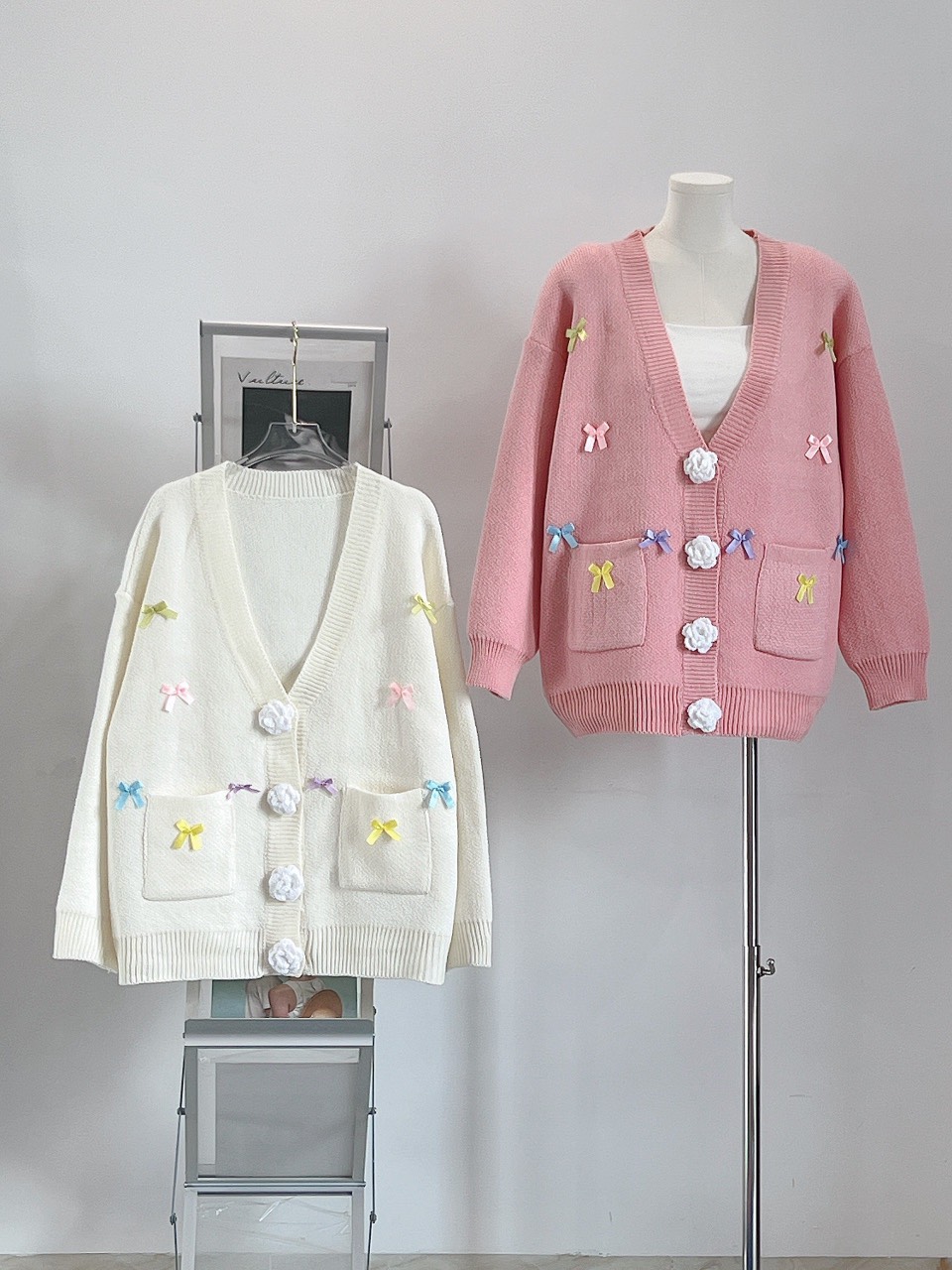 Cardigan len nữ khuy dệt hoa Cadigandinhno810 