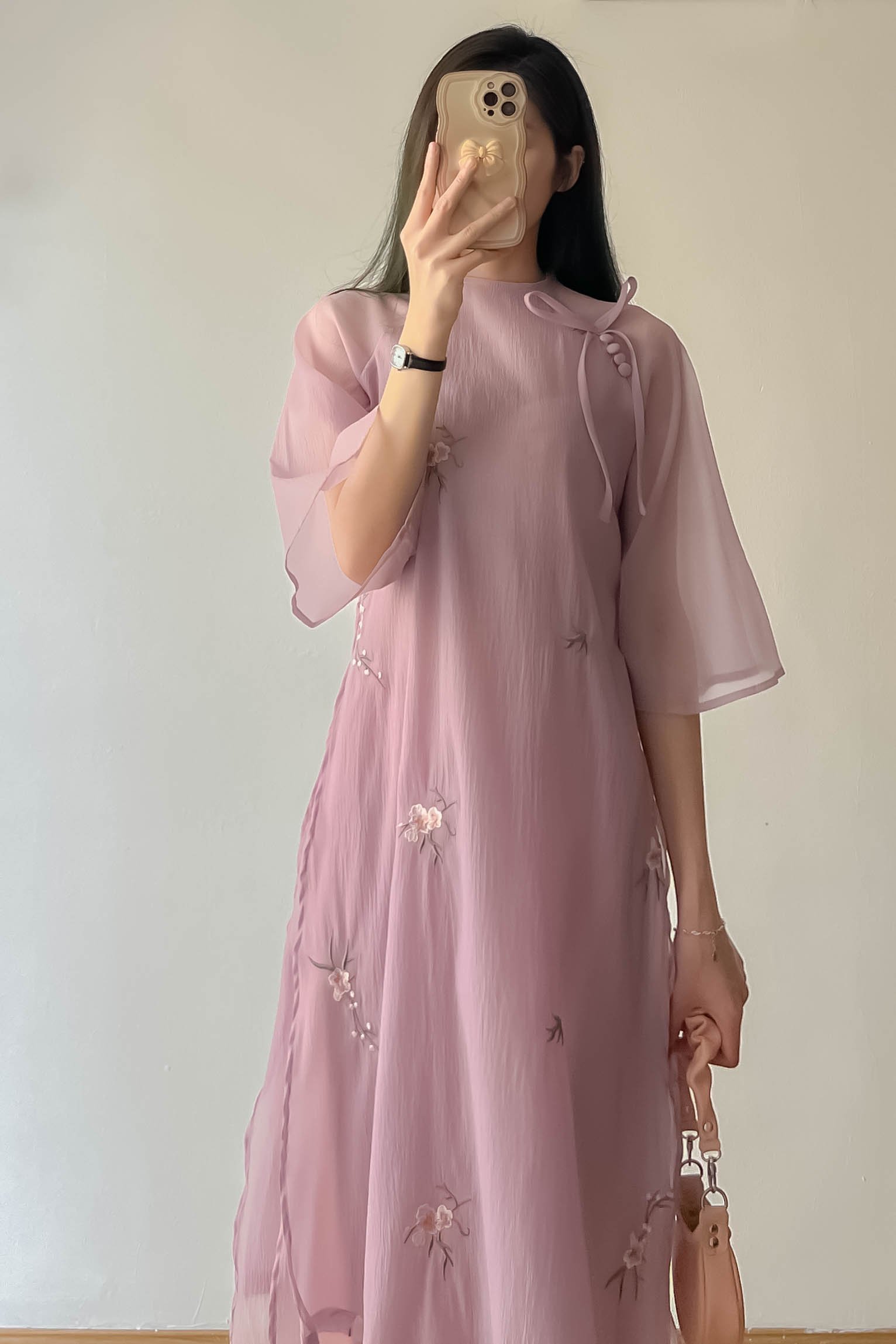 SET ÁO DÀI THÊU HOA NỔI PHỐI TAY LỬNG AodaitheuAD22 
