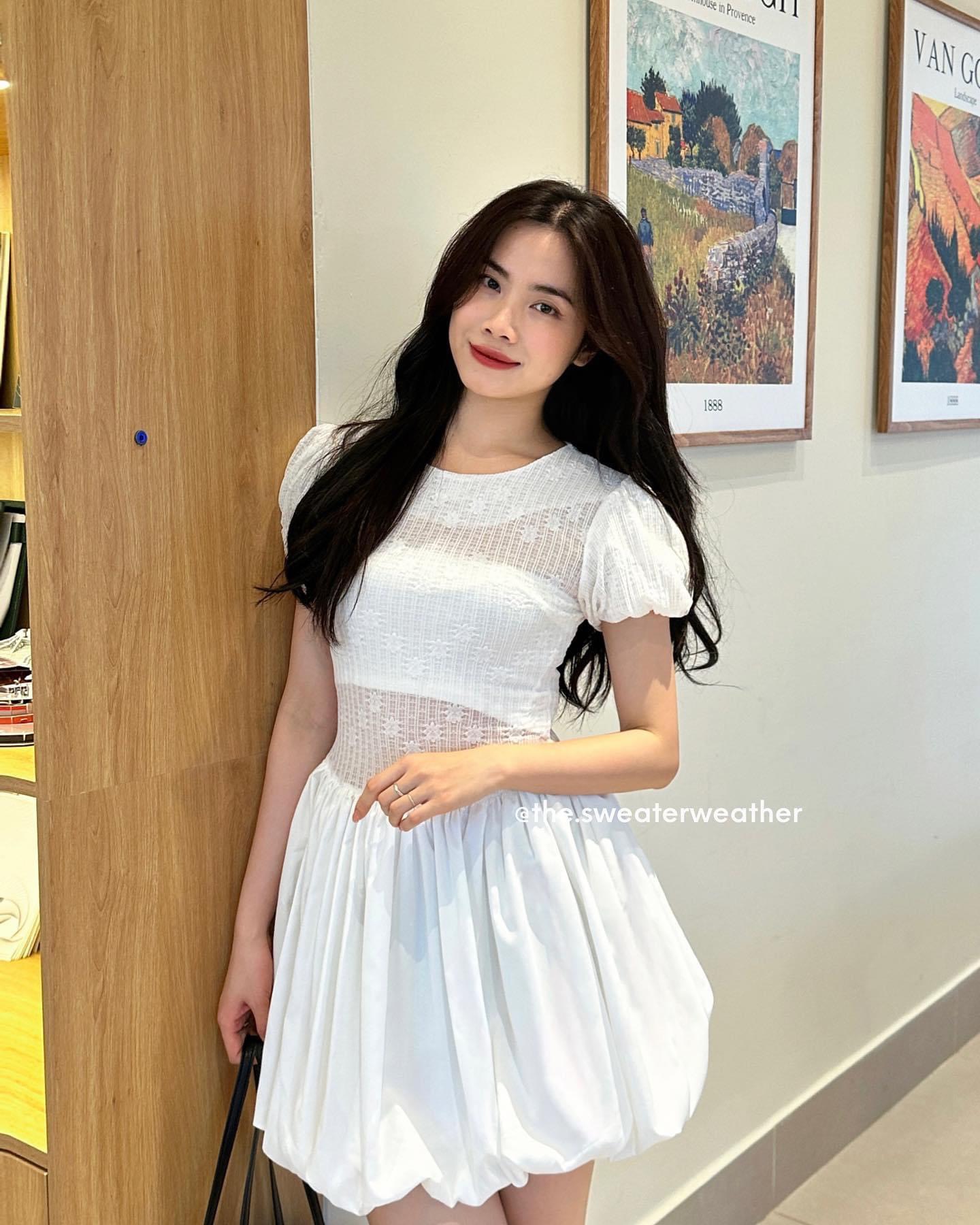 Váy ren hoa tiểu thư Vayren492