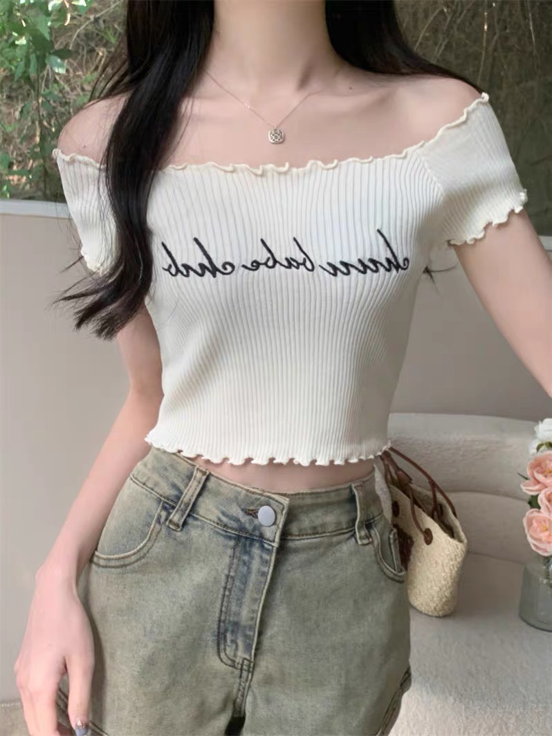 Áo croptop trễ vai Crttrevaiinchu0223